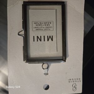 Studio Decor Black Mini Float Frame